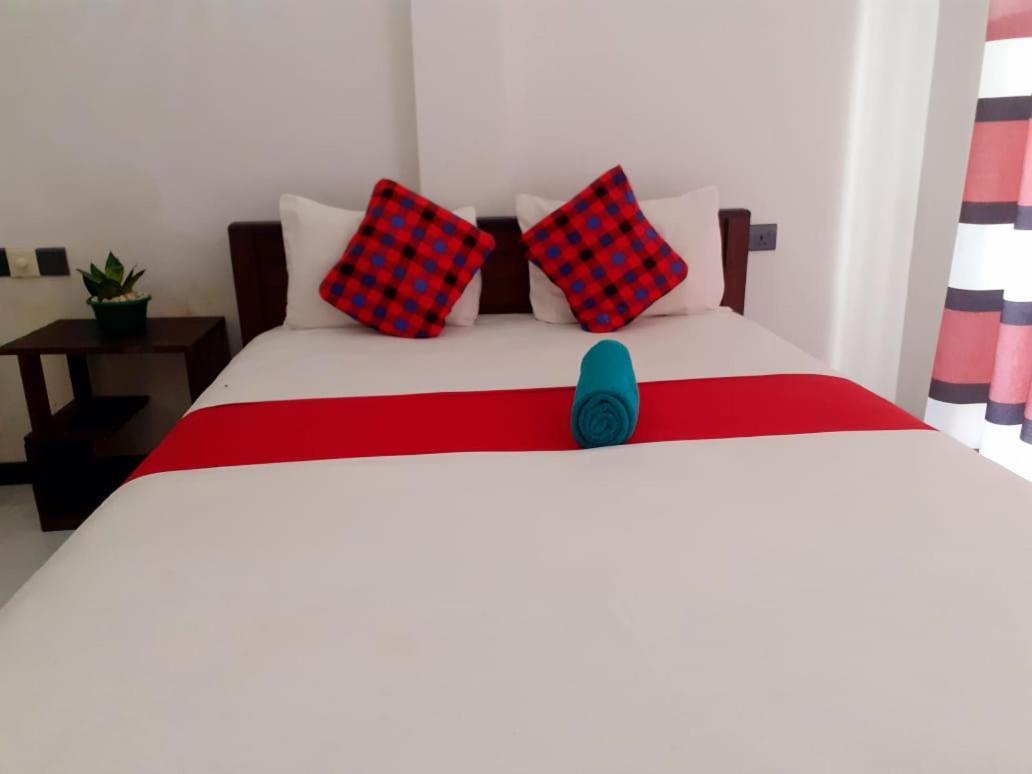Jasmine White House Restaurant & Spa Dikwella Rum bild